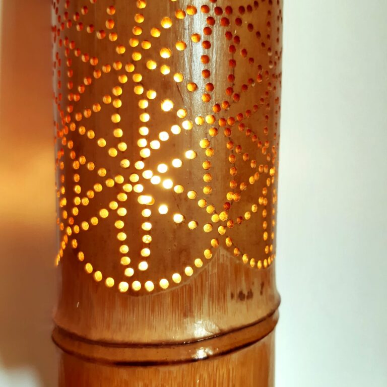 lampe en bambou par bambouka